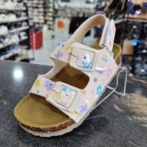sandale-confortable-rose-a-fleurs-pour-fille